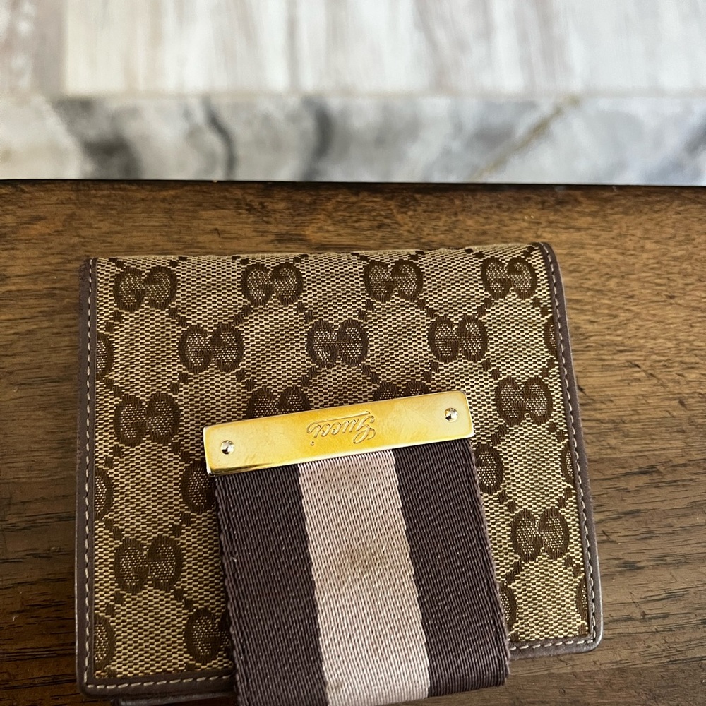 Gucci wallet